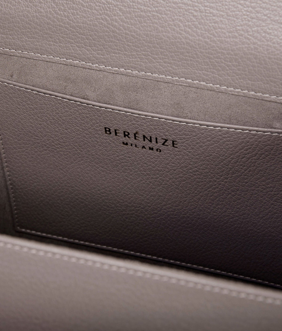 Akira bag - taupe grey calfskin leather - interior view - Berénize